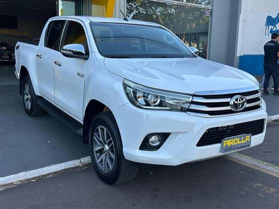 TOYOTA HILUX 2.8 4X4 CS 16V TURBO DIESEL 2P MANUAL TOYOTA HILUX 2.8 4X4 CS 16V TURBO DIESEL 2P MANUAL
